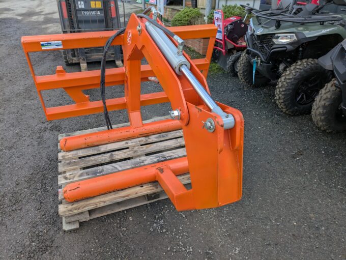 Ritchie Wrapped Bale Handler - Orange