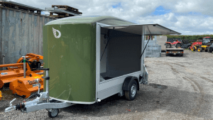 Debon C300 box trailer in green with side hatch