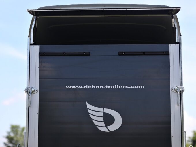 Debon Roadster C300 Box Van Trailer