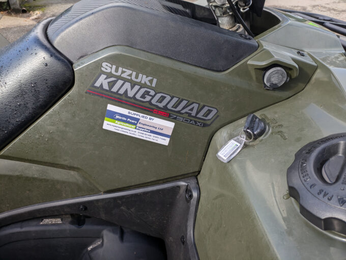 Suzuki Kingquad 750 AXI logo