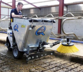 Plant-MEC Q-Bed 324 Sawdust Dispenser in a cattle shed