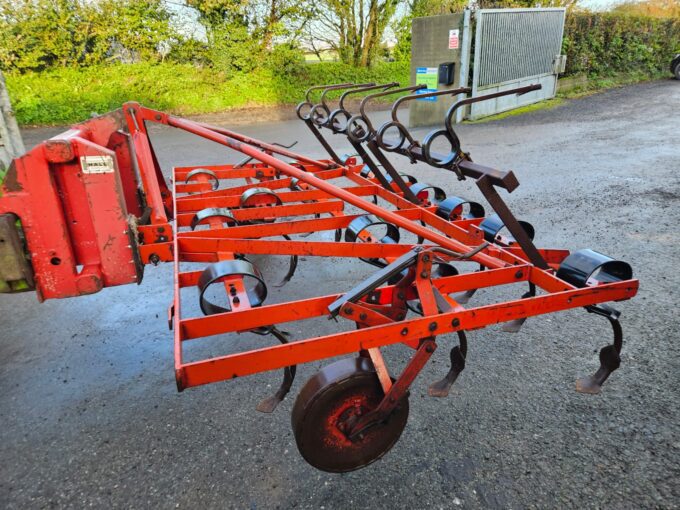 Kongskilde Vibraflex complete with following harrow (3.2m)