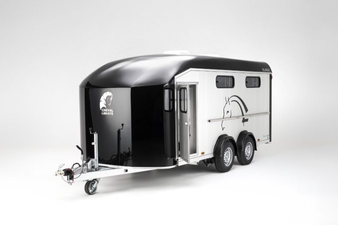 Studio shot of a Cheval Liberté Islandic horse trailer