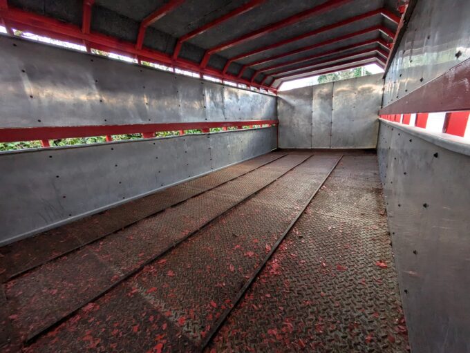 McCauley 20ft Livestock Trailer interior