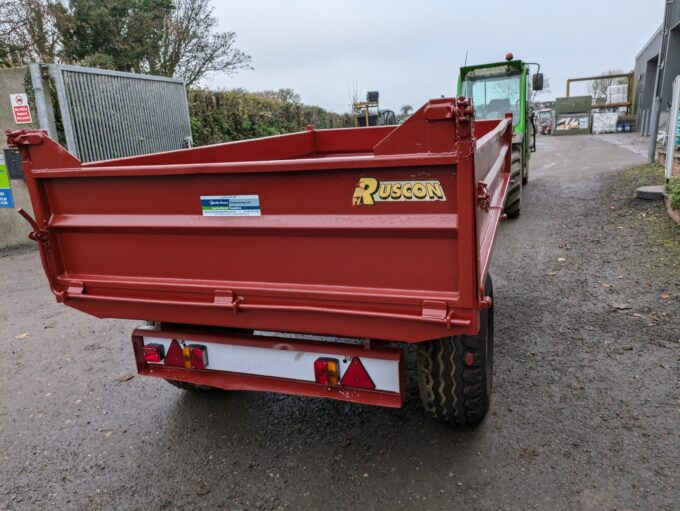 Ruscon tipping trailer