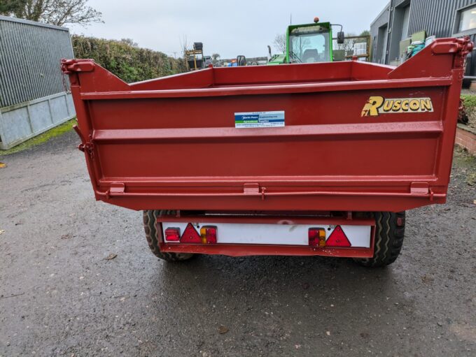 Ruscon tipping trailer