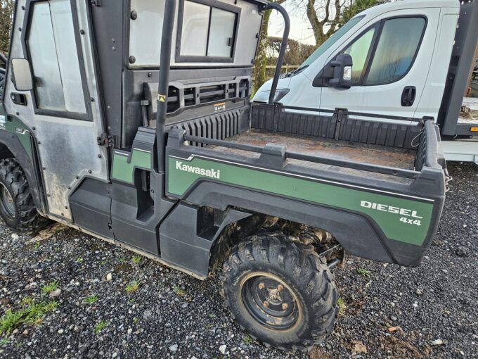 Kawasaki Mule Pro DX Diesel 4x4 UTV