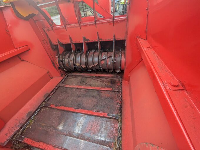 Interior section of Teagle Tomahawk 8500 Straw Chopper