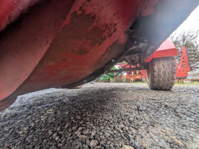 Wheel and underside of Teagle Tomahawk 8500 Straw Chopper