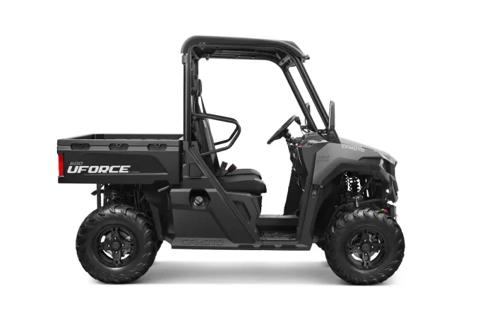 CF MOTO U FORCE 600 UTV side-by-side in grey