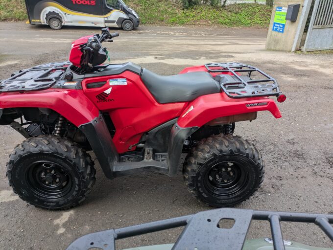 Honda TRX520 FM6 quad bike