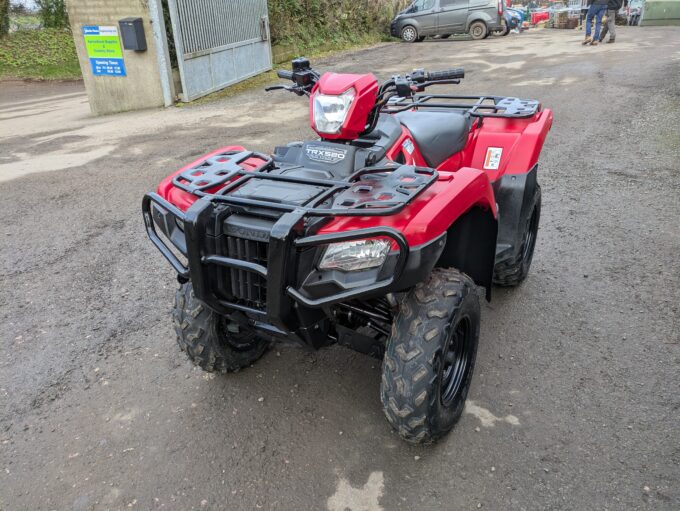 Honda TRX520 FM6 quad bike