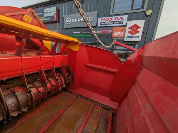 Used Teagle Tomahawk 8500 bale processor straw chopper