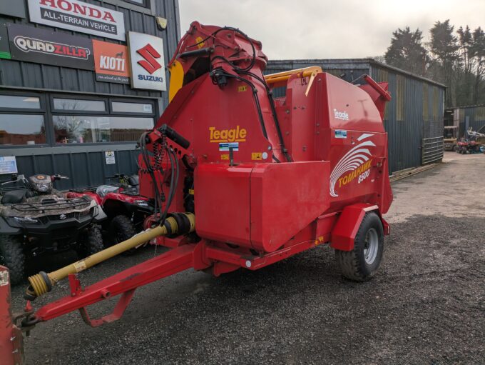 Used Teagle Tomahawk 8500 bale processor straw chopper