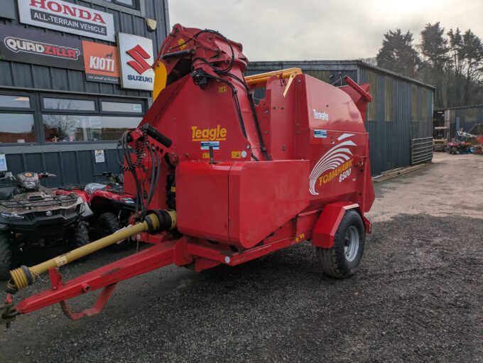 Used Teagle Tomahawk 8500 bale processor straw chopper