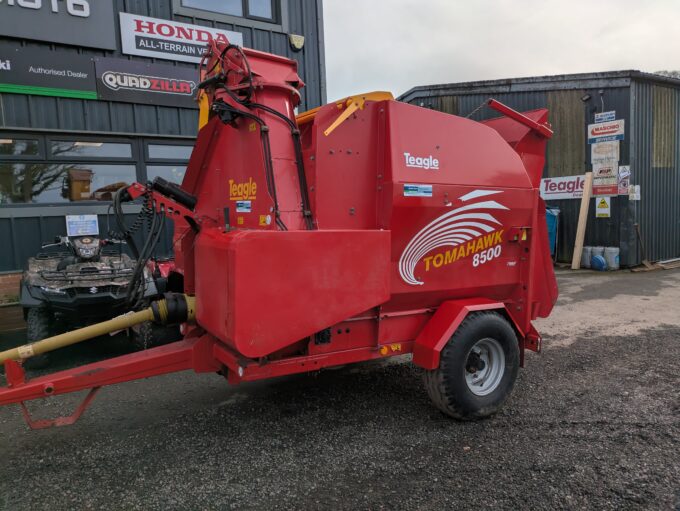 Used Teagle Tomahawk 8500 bale processor straw chopper