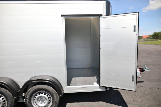 Open side door on Debon C500 Box Trailer