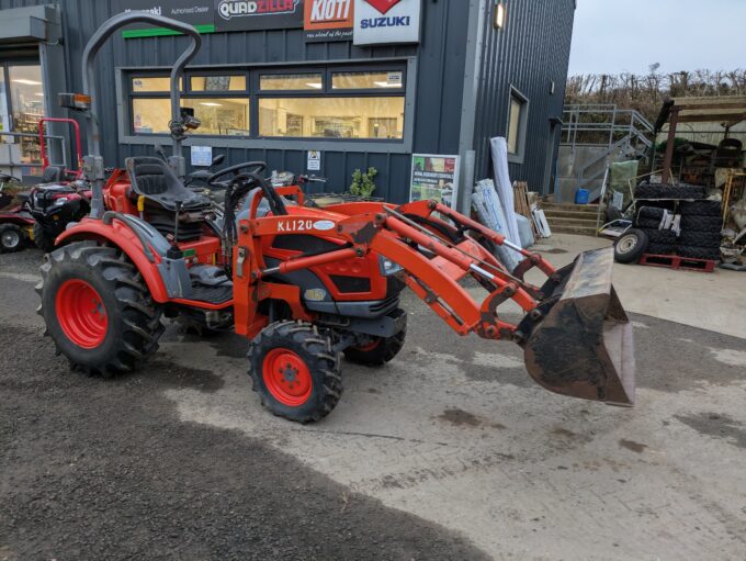 Kioti CK20 HST compact tractor