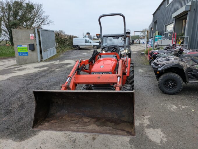 Kioti CK20 HST compact tractor