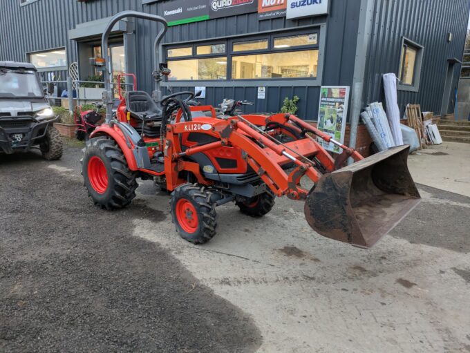 Kioti CK20 HST compact tractor