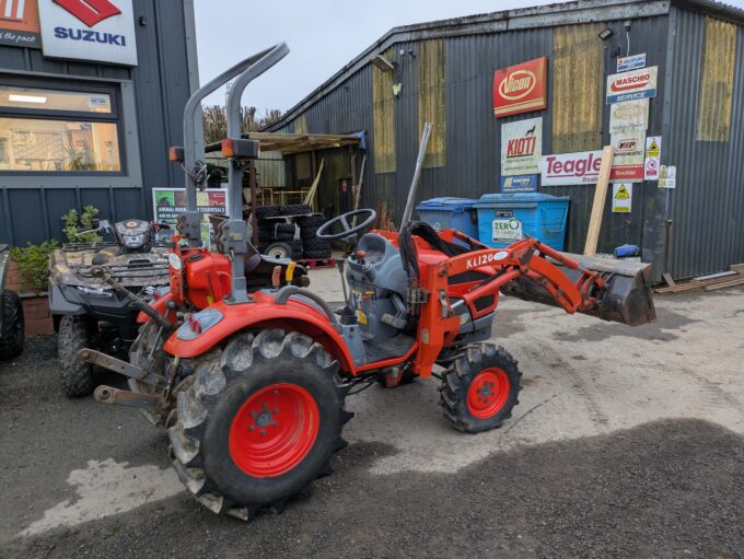 Kioti CK20 HST compact tractor