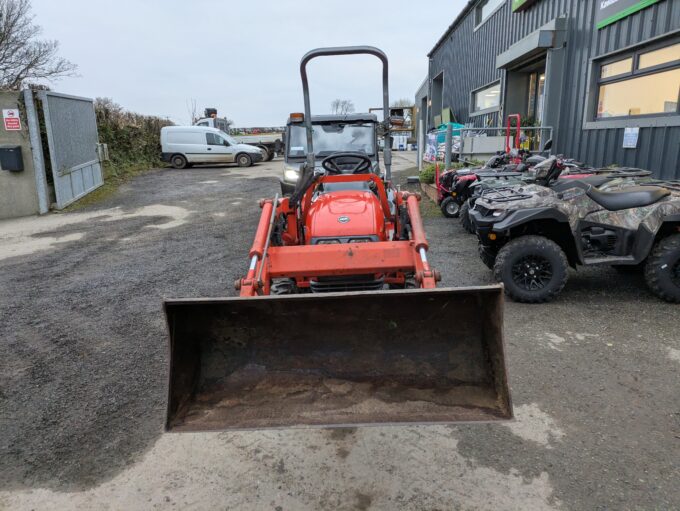 Kioti CK20 HST compact tractor