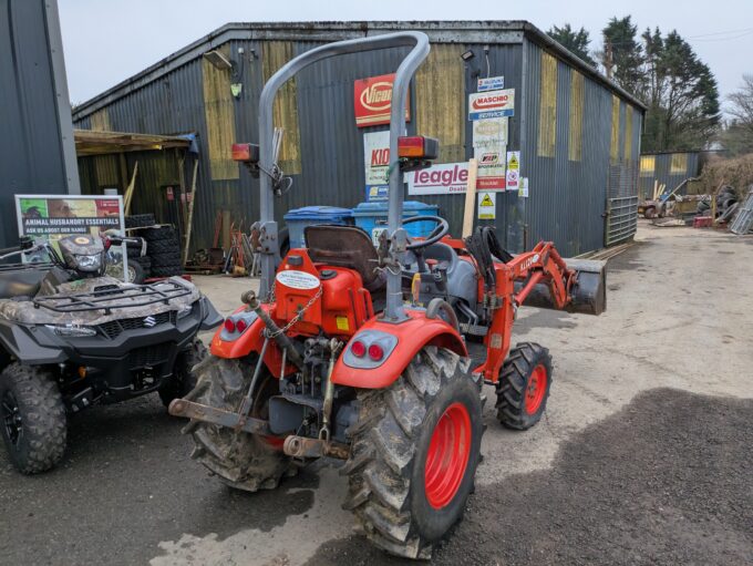 Kioti CK20 HST compact tractor