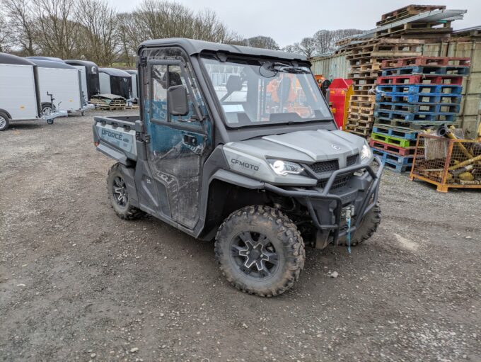 CFMOTO UFORCE 1000 UTV