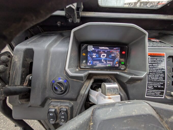 CFMOTO UFORCE 1000 UTV odometer