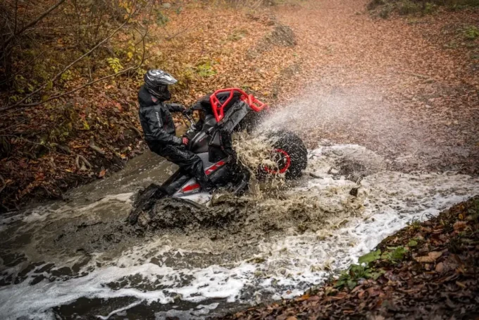 CFMOTO CFORCE 1000 MV - Image 9