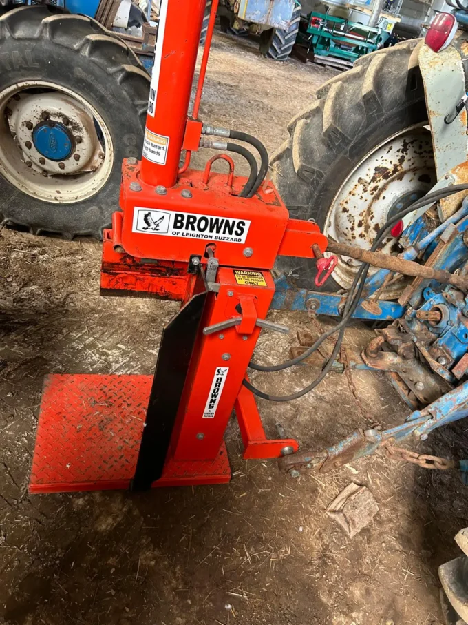 Browns tractor mounted log splitter