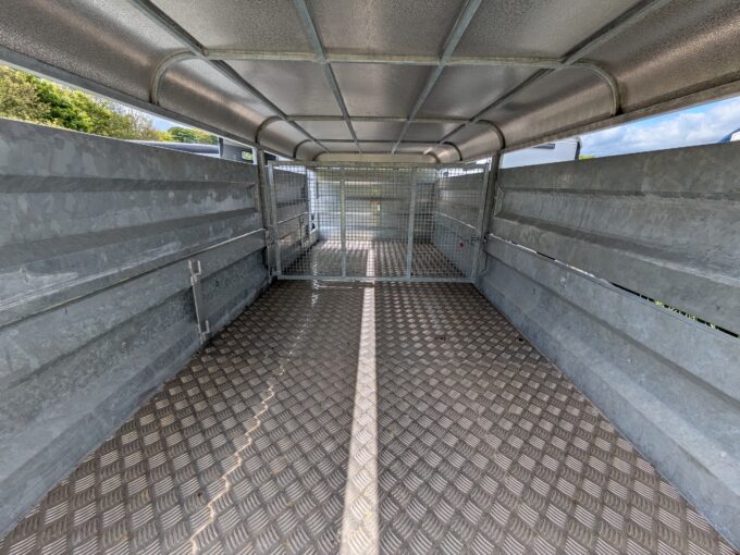 CLH 12ft x 5ft Livestock Trailer interior from rear