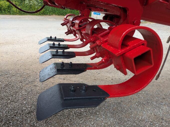 Underside of Kverneland Cambridge Roller