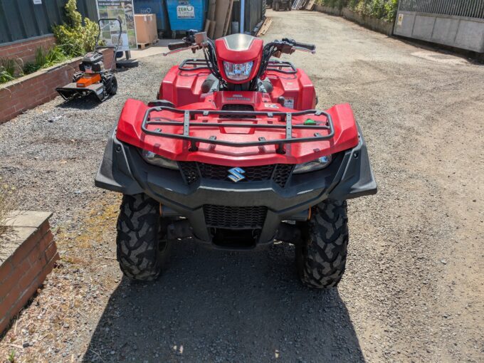 Front of Suzuki KingQuad 4x4 500 AXi