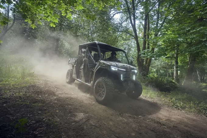 CFMOTO U10 PRO XL off-roading
