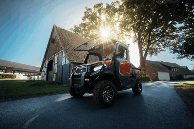 Kioti K9 2410 UTV - Image 4