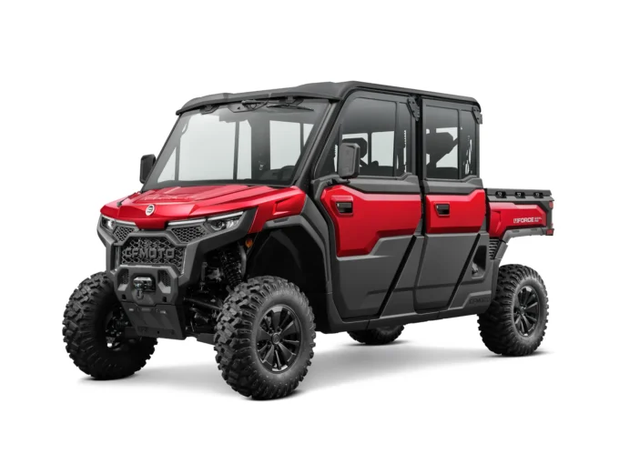 CFMOTO U10 PRO XL in Bordeaux Red, studio shot