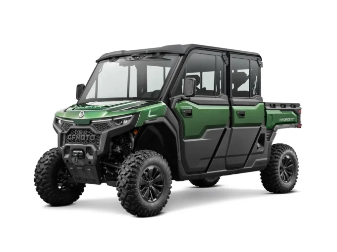 CFMOTO UFORCE U10 XL Pro studio shot