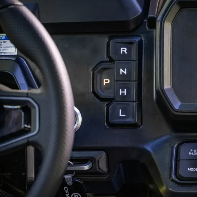 Gear selecter buttons in a CFMOTO U10 PRO XL utility vehicle