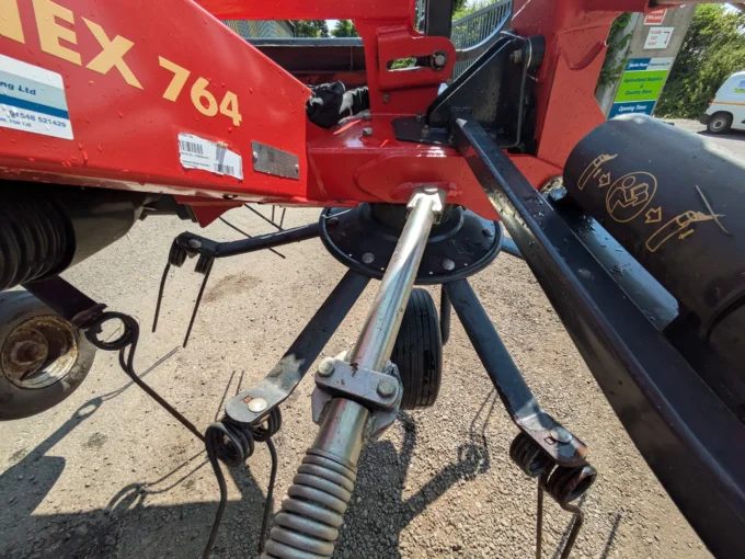 Vicon Fanex 764 Rotary Tedder