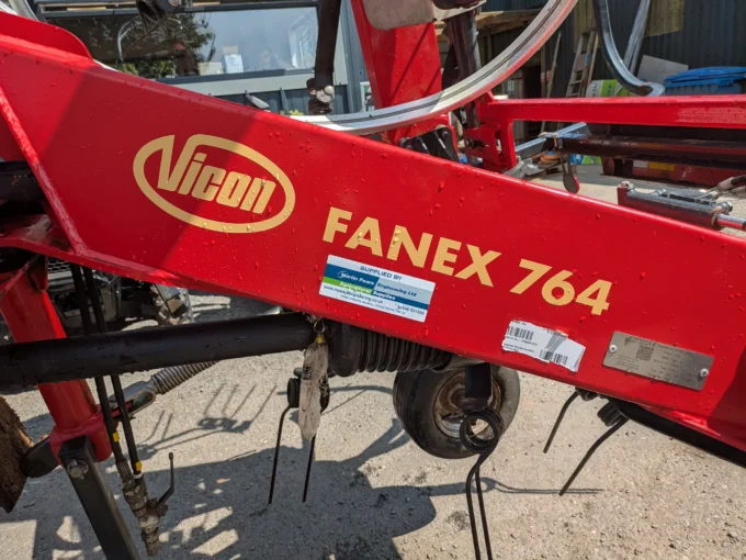 Vicon Fanex 764 Rotary Tedder
