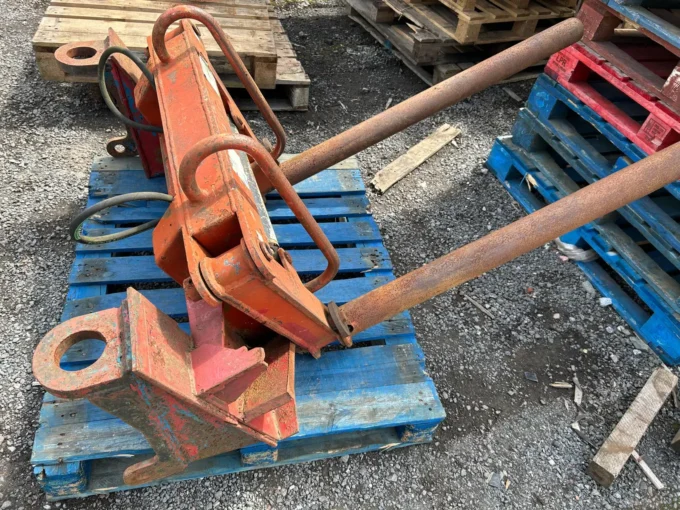Halls Round Bale Handler with removable rollers