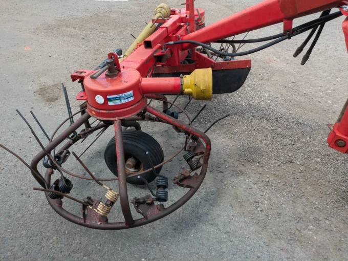 Haybob 380 tedder