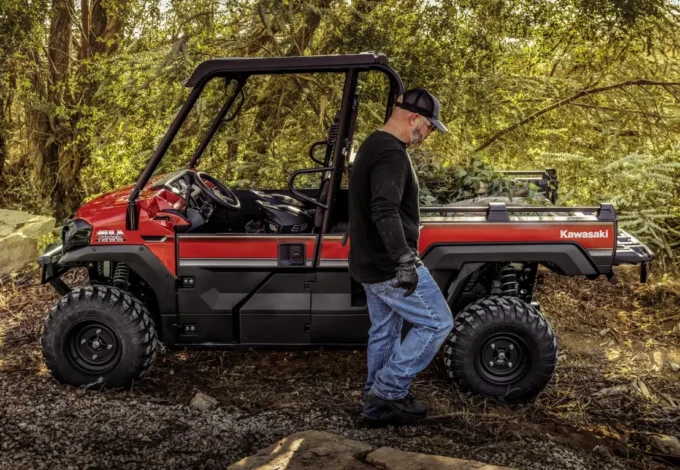Kawasaki Mule Pro-FX 1000 MY 2025 on a muddy track