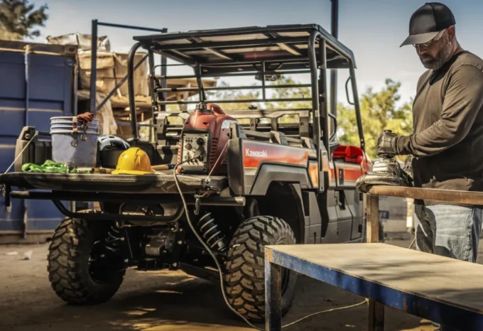 Kawasaki Mule Pro-FX 1000 MY 2025 with tools in the cargo bay